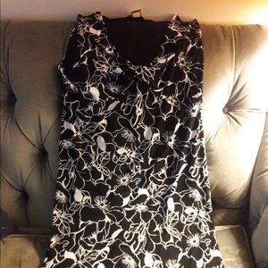 Old Navy maternity casual dress